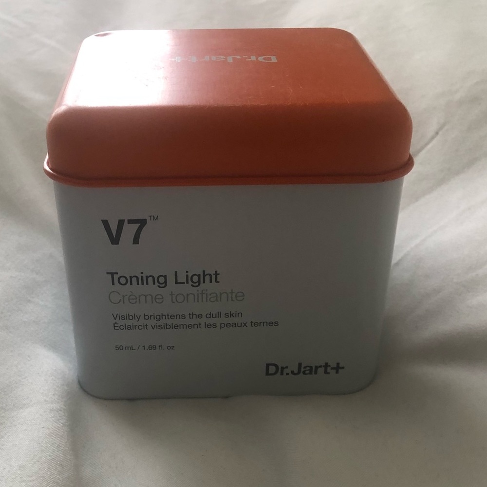 V7 toning light